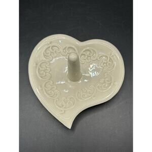 Lenox Ivory Heart Shaped Ring Jewelry Holder Wedding Promises Porcelain